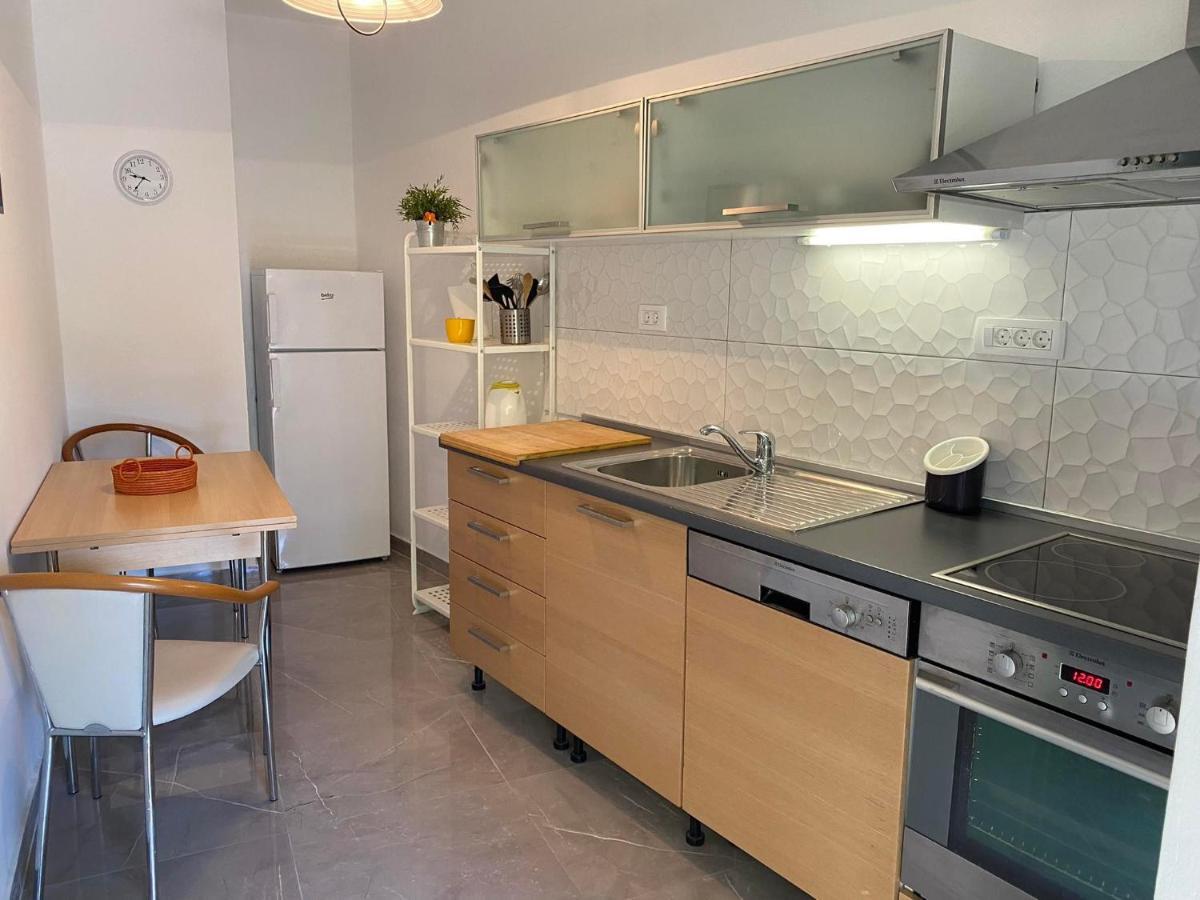 Terrace Apartment Хвар Екстериор снимка