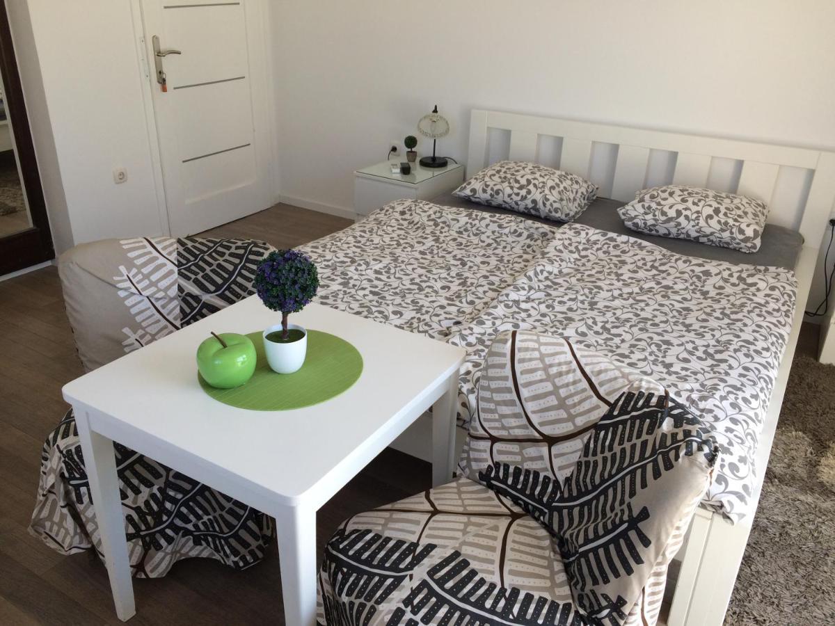 Terrace Apartment Хвар Екстериор снимка