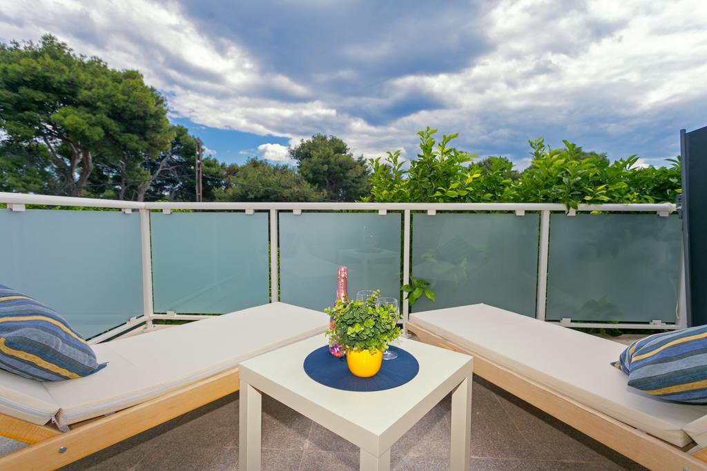 Terrace Apartment Хвар Екстериор снимка